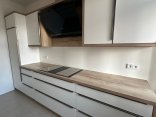 Küche Weltkulturhaus Küchenzeile Weltkulturhaus mit Herd und Arbeitsfläche